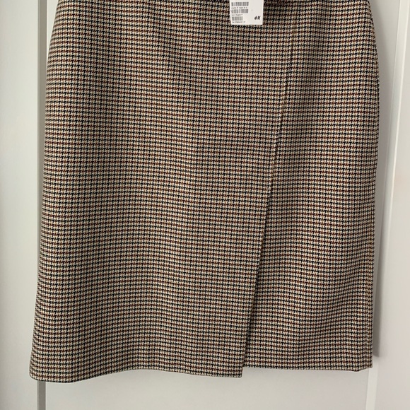 stripes skirt - Picture 2 of 2